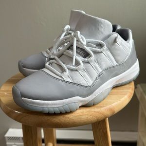 Jordan 11 cement grey size 10